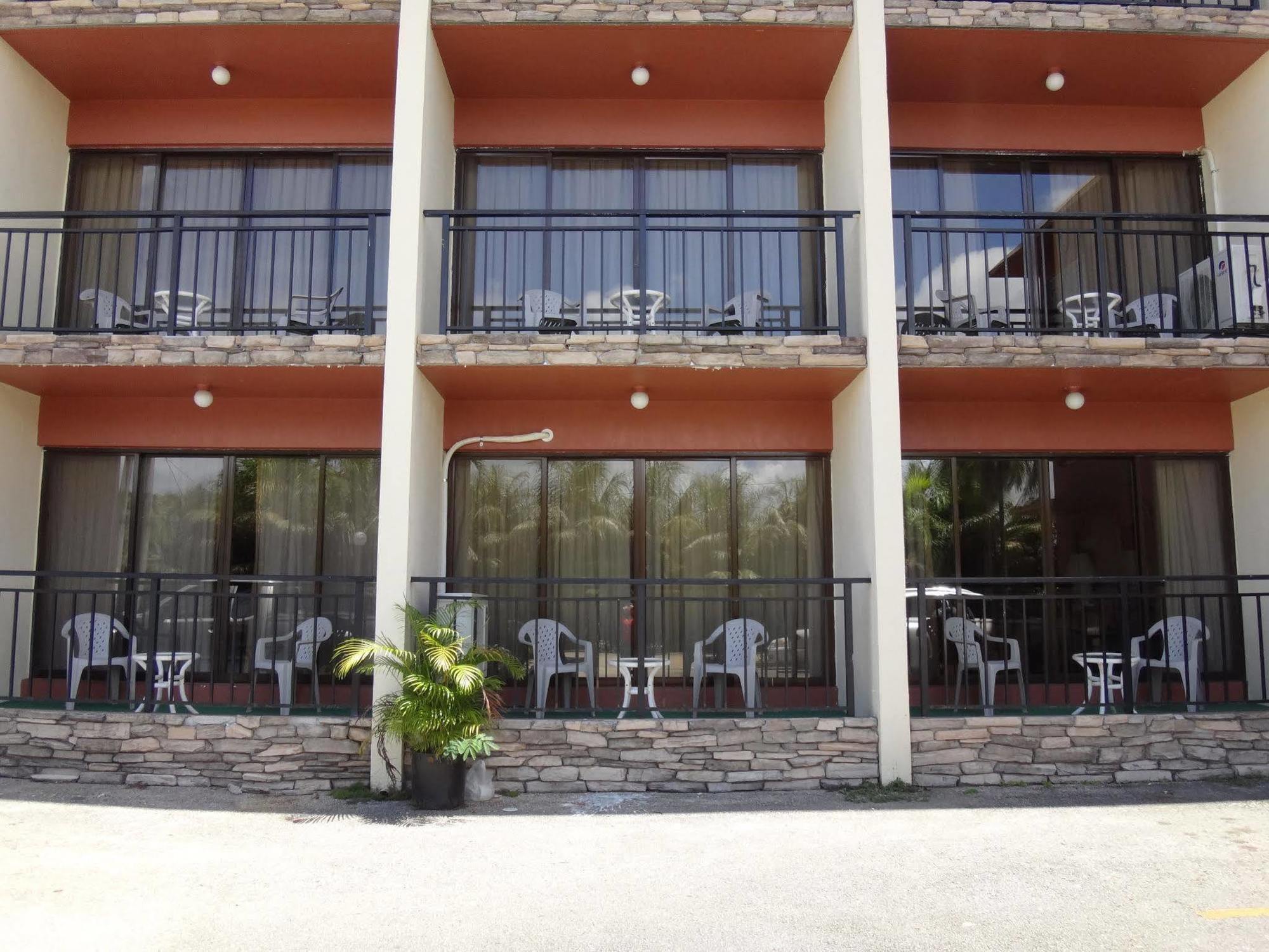 Surestay By Best Western Guam Airport Barrigada Dış mekan fotoğraf